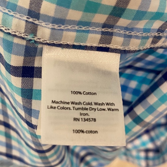 Vineyard Vines Men’s Button Down - Picture 4 of 5
